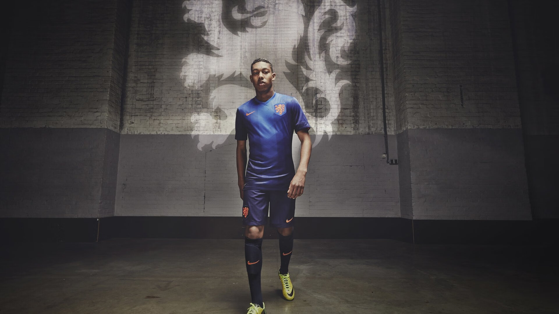 山东泰山防守端失球明显减少，山东泰山队重大调整