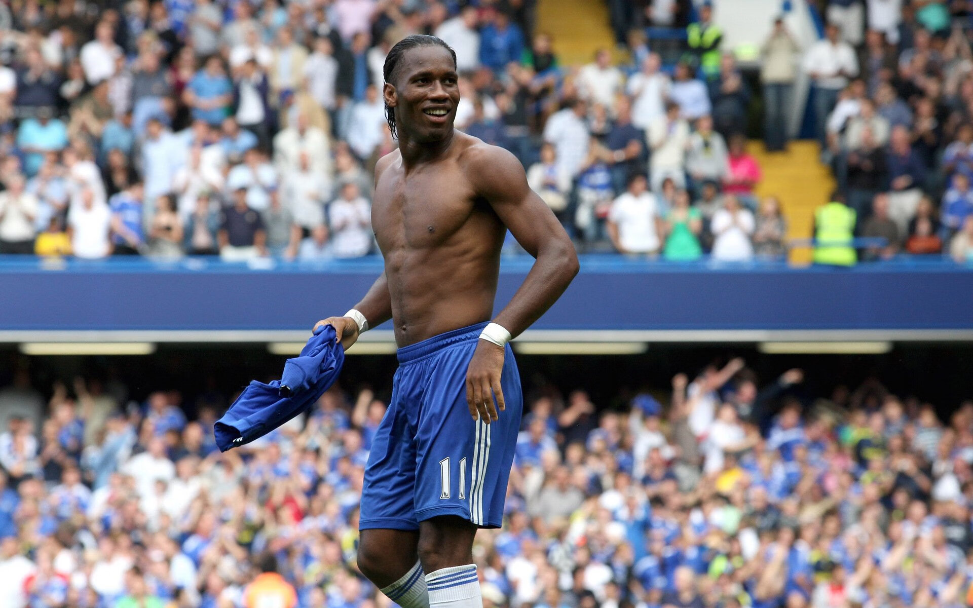 竞技巅峰：浙江球员突破困境获得胜利，浙江足球队夺冠